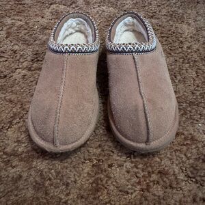 Kids PRE-Owned Ugg Tasman